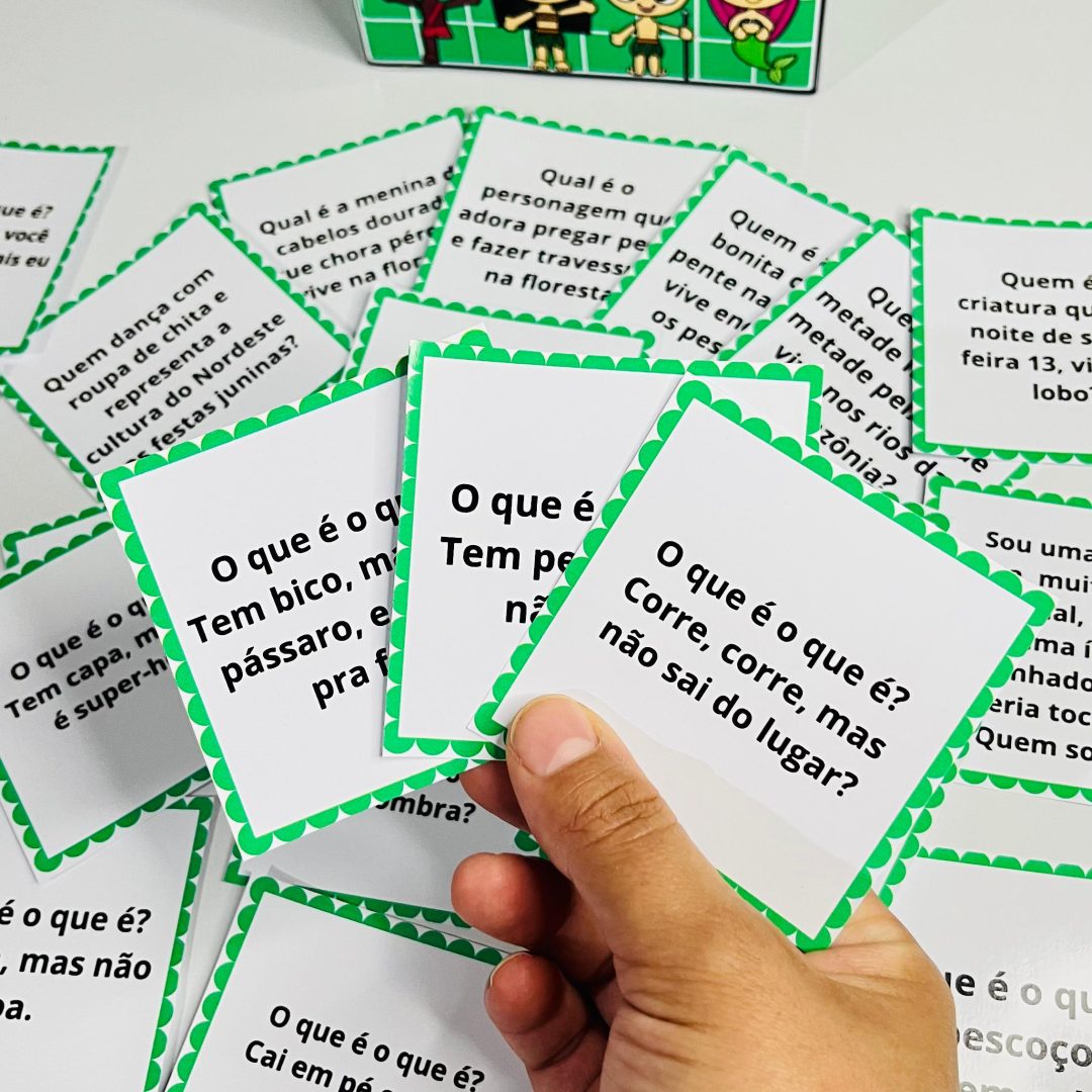 🎭 Adivinhas do Folclore com 48 fichas